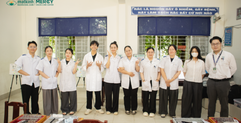 [Nhật Ký Từ Thiện] Matkinhbenhvien.com: Hành Trình “Trao Ánh Sáng – Nhận Nụ Cười” Về Với Vĩnh Long Thương Nhớ